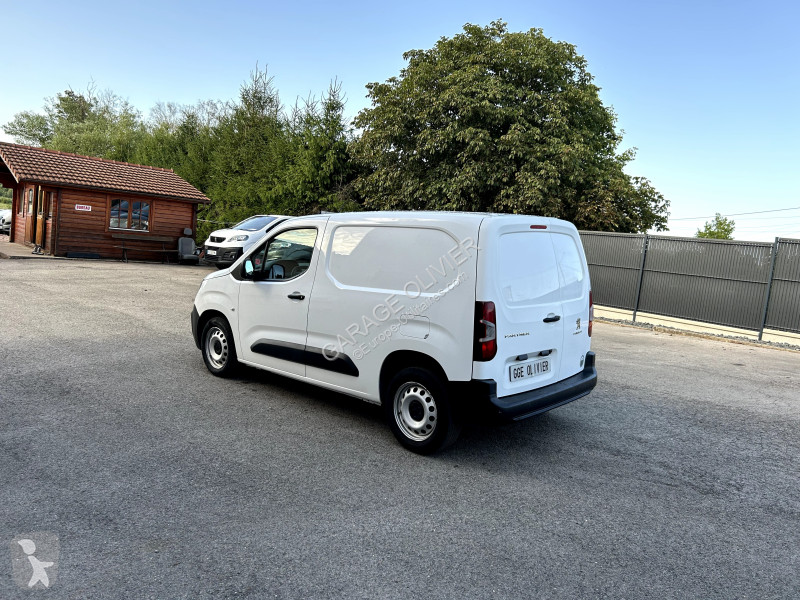 Furgoneta Peugeot Standard 1000KG Bluehdi 100...