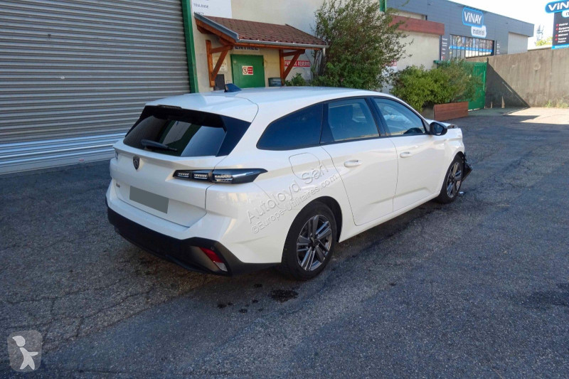 عربة نفعية Peugeot BREAK 1,5 HDI 131