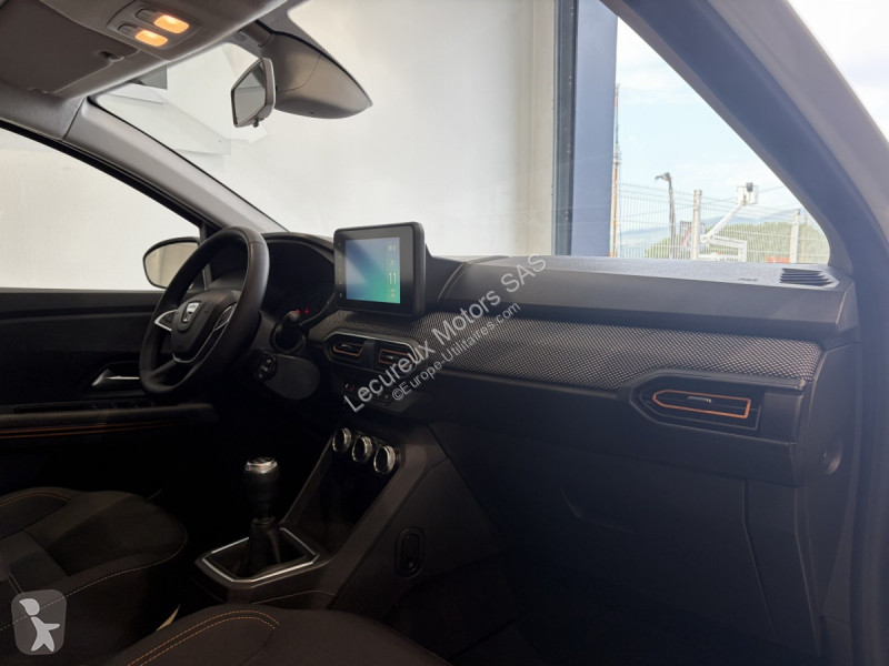 عربة نفعية Dacia (3) Stepway Confort TCe 90