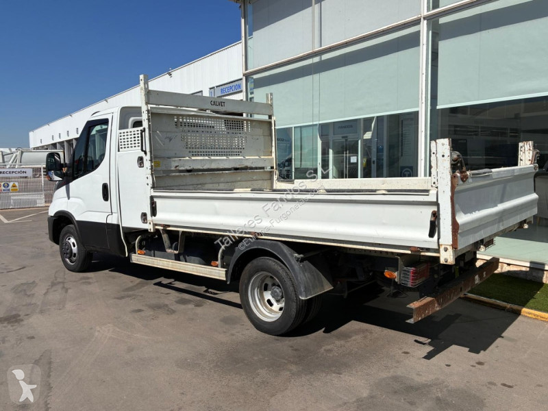 Furgoneta Iveco  35C16 3.0 CAJA BASCULANTE