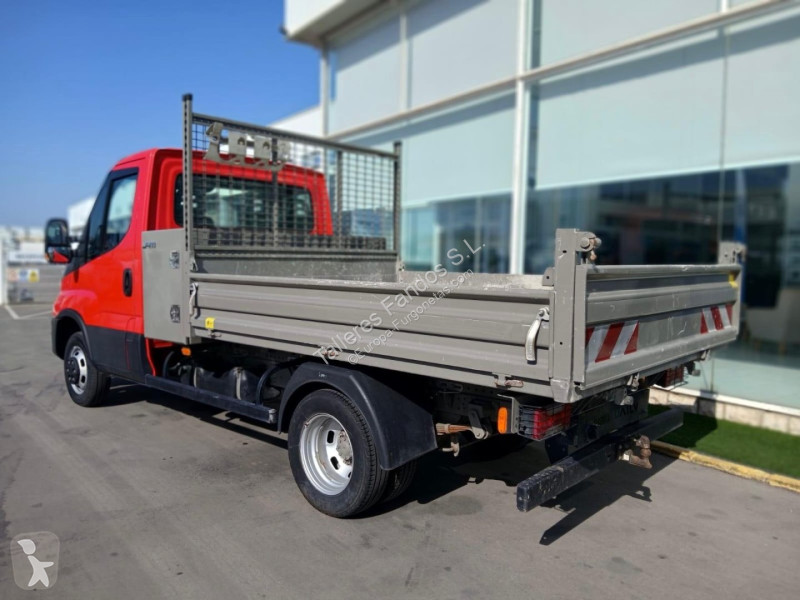 Furgoneta Iveco  35C12 CAJA BASCULANTE