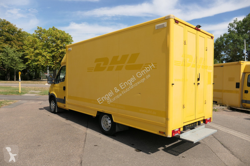 Véhicule utilitaire Iveco Daily 35 S11 C30C...