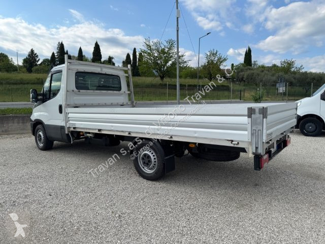 Veicolo commerciale Iveco DAILY
