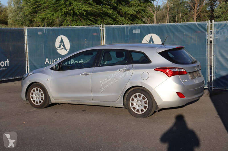 Samochód dostawczy Hyundai i30