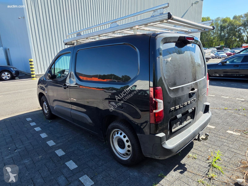 Furgoneta Peugeot partner