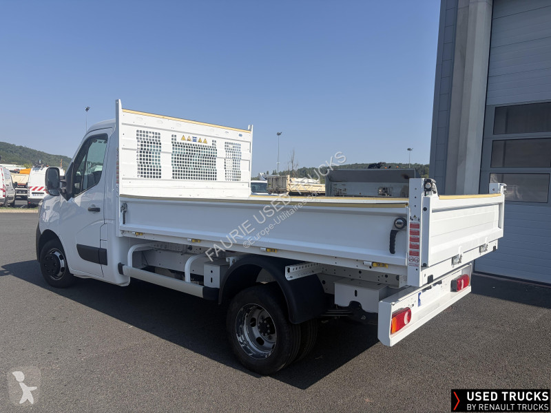عربة نفعية Renault