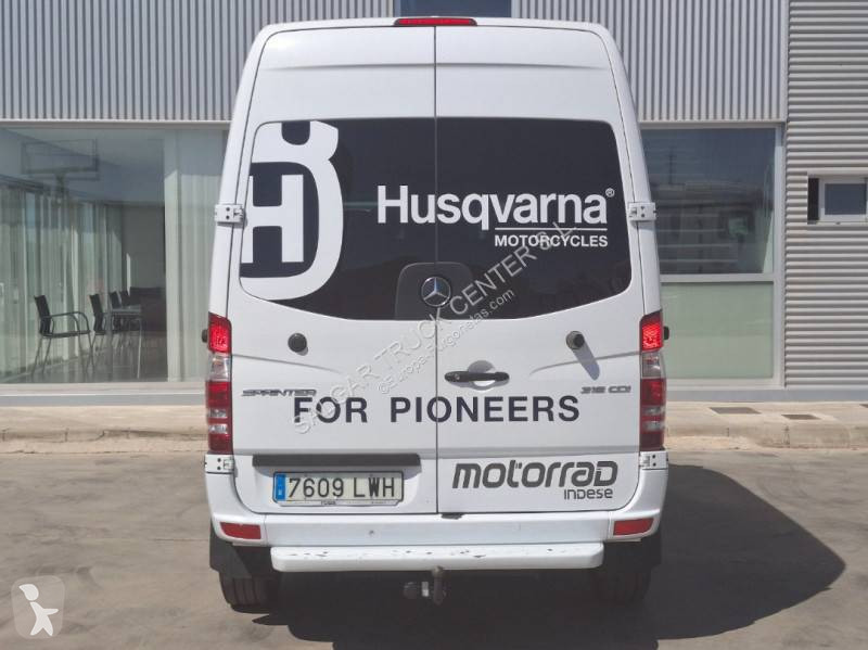 Furgoneta Mercedes