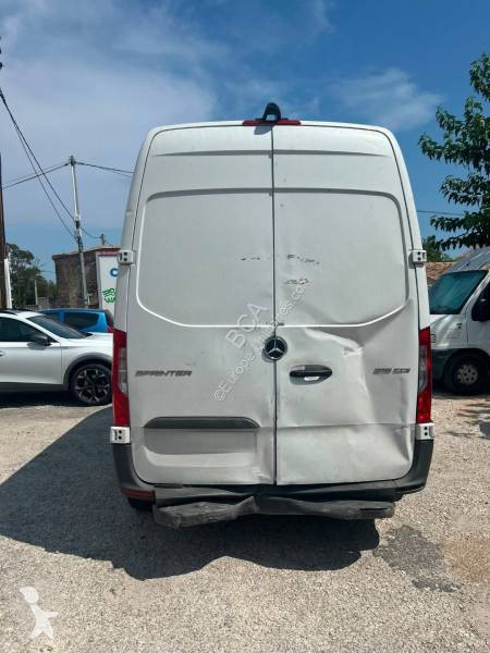 عربة نفعية Mercedes