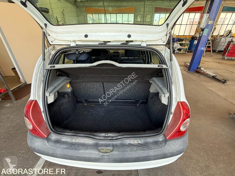 Veicolo commerciale Renault CLIO