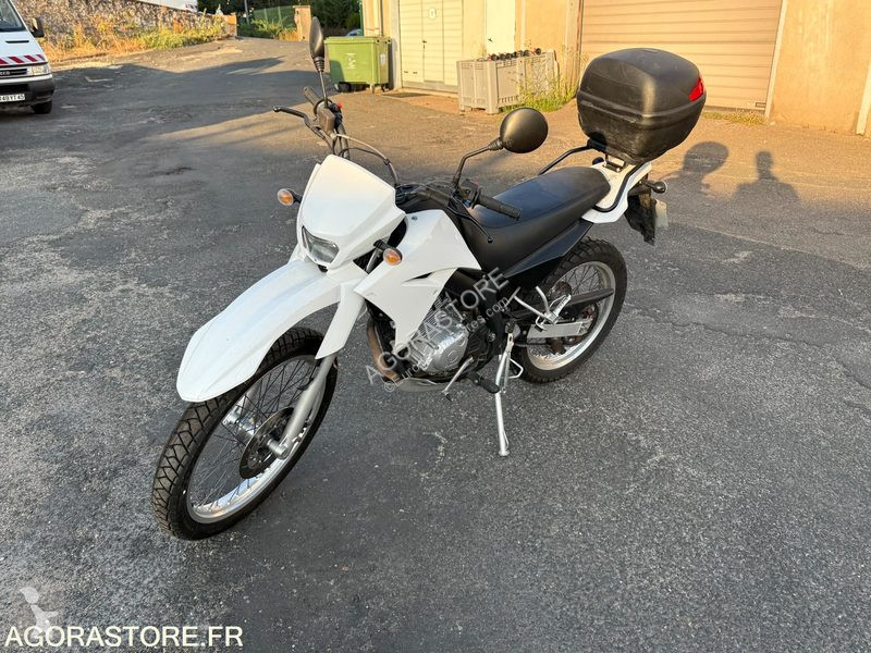 Furgoneta Yamaha XT125