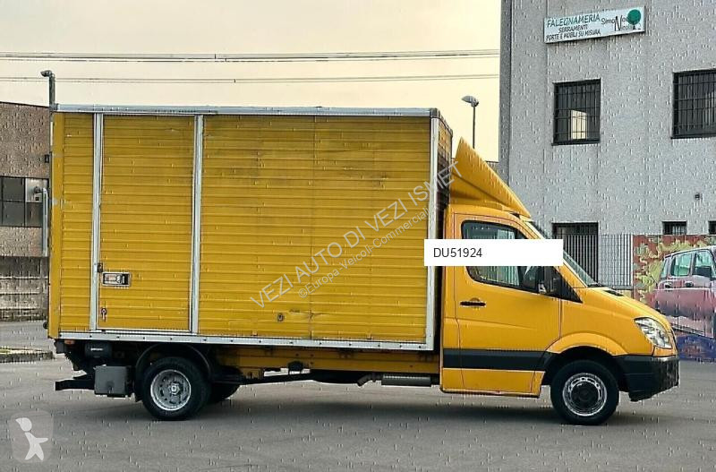 عربة نفعية Mercedes