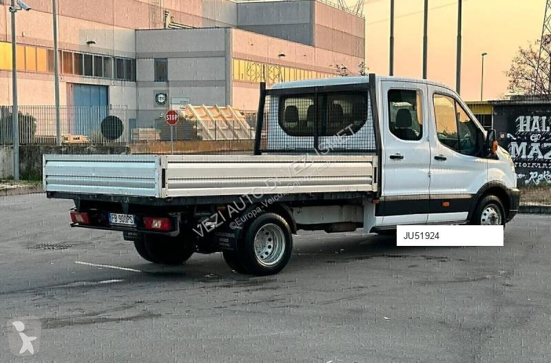 Véhicule utilitaire Ford