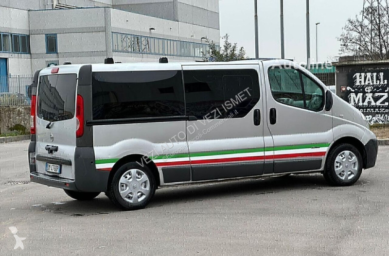 Furgoneta Nissan
