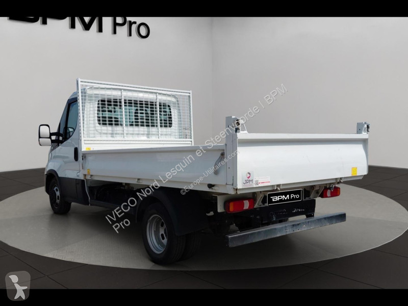 Véhicule utilitaire Iveco CCb 35C16H...
