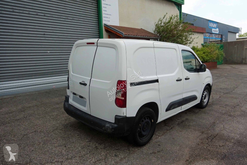 Véhicule utilitaire Peugeot PARTNER 1,5 HDI 100
