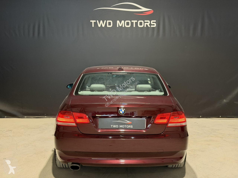 Samochód dostawczy BMW SERIE 3 320i Coupé Luxe...