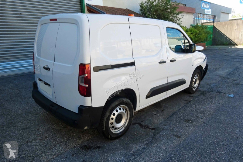 Véhicule utilitaire Peugeot PARTNER 1,5 HDI 100