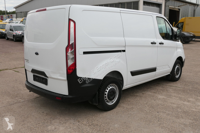 Ford Transit Custom 280 TDCi L1H1 van