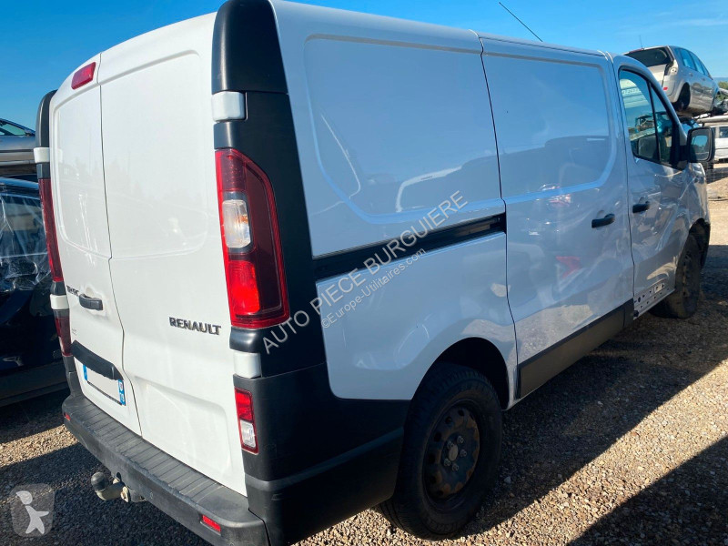 Véhicule utilitaire Renault III 1.6 DCi 145...