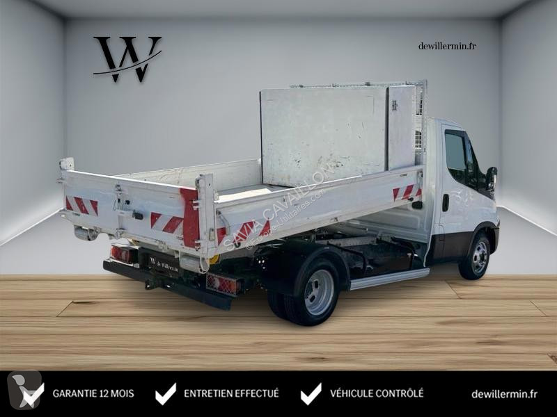 Véhicule utilitaire Iveco Châssis (2014->)...