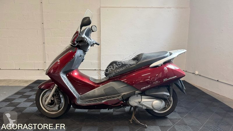 Коммерческий автомобиль Honda FES125