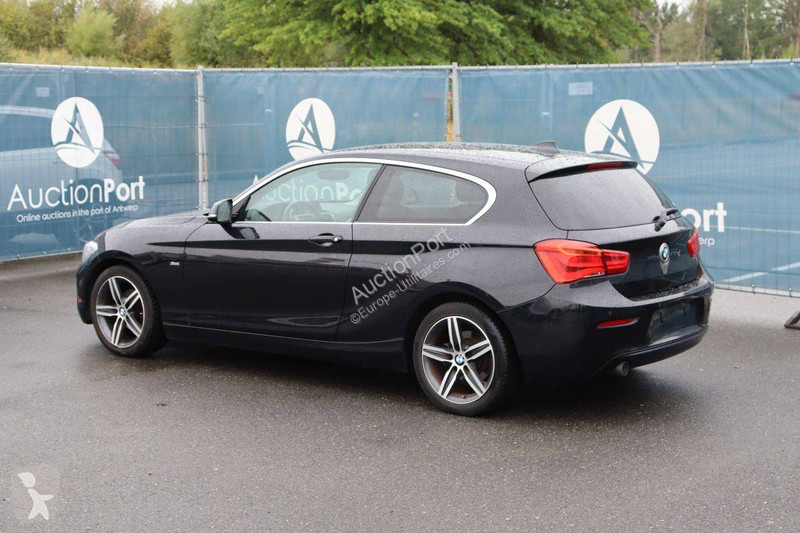 Véhicule utilitaire BMW Sportshatch 116d 1 Serie