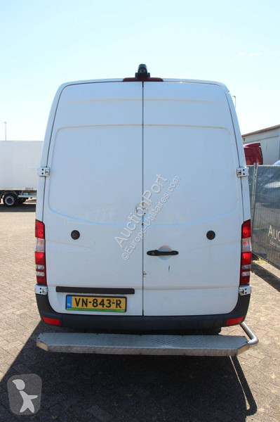 Véhicule utilitaire Mercedes