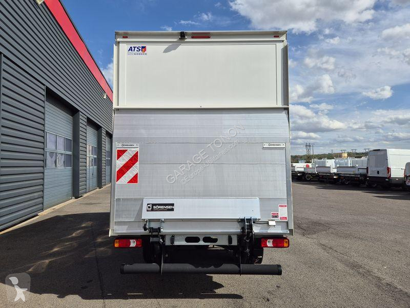 Véhicule utilitaire Iveco 35-180 HI-MATIC...
