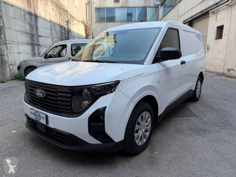 Комерційні автомобілі Ford