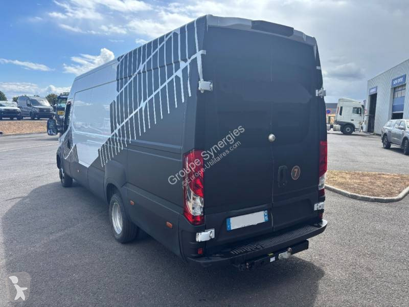 Véhicule utilitaire Iveco