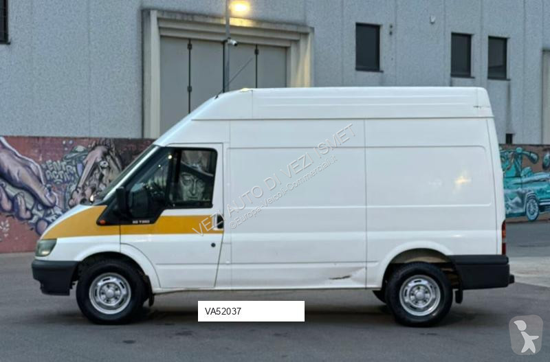 Véhicule utilitaire Ford motore 2.4 d