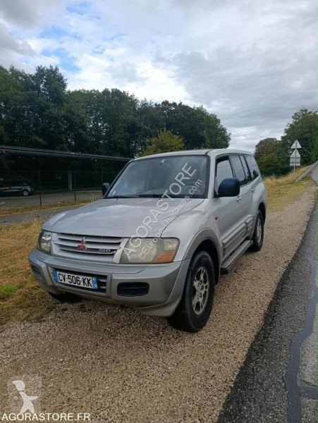 Véhicule utilitaire Mitsubishi PAJERO