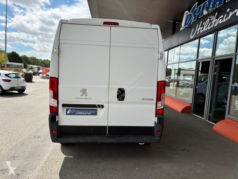 Véhicule utilitaire Peugeot BOXER FG 330 L2H2...