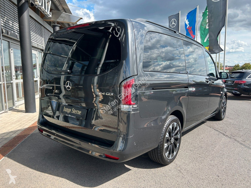 Véhicule utilitaire Mercedes 124 CDI Tourer...