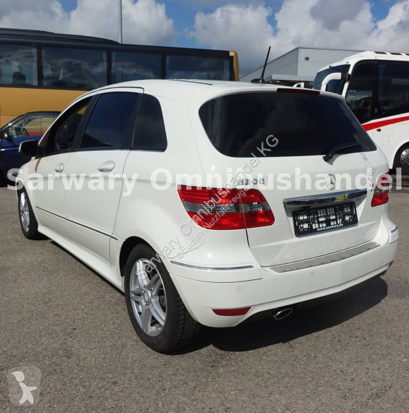 Véhicule utilitaire Mercedes B...