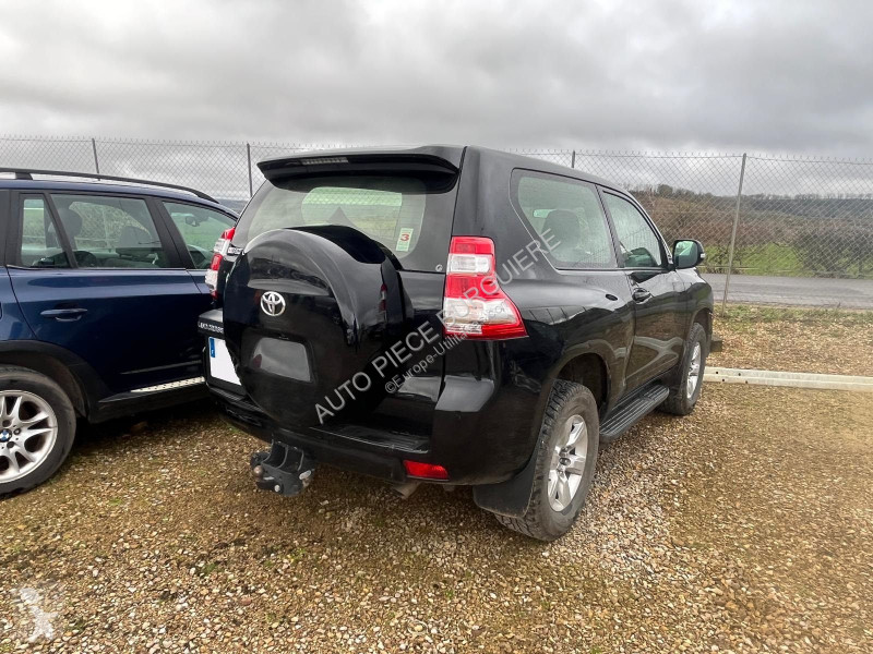 Véhicule utilitaire Toyota 2.8 D-4D 177 Life /...