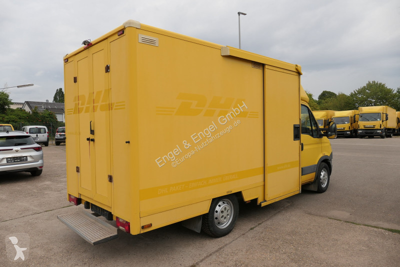 Véhicule utilitaire Iveco Daily 35 S11 C30C...