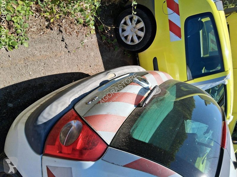Véhicule utilitaire Renault 3x CLIO 2 Dci