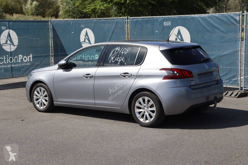 Véhicule utilitaire Peugeot