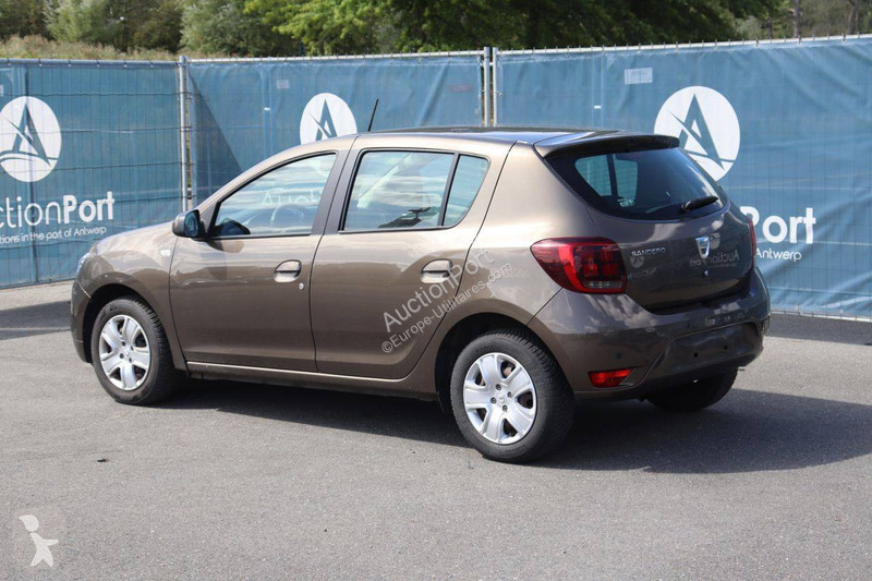 Véhicule utilitaire Dacia