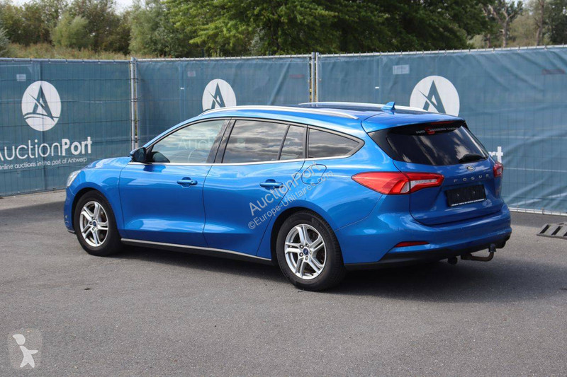 Véhicule utilitaire Ford