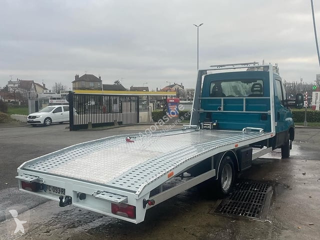 Véhicule utilitaire Iveco Iveco benne