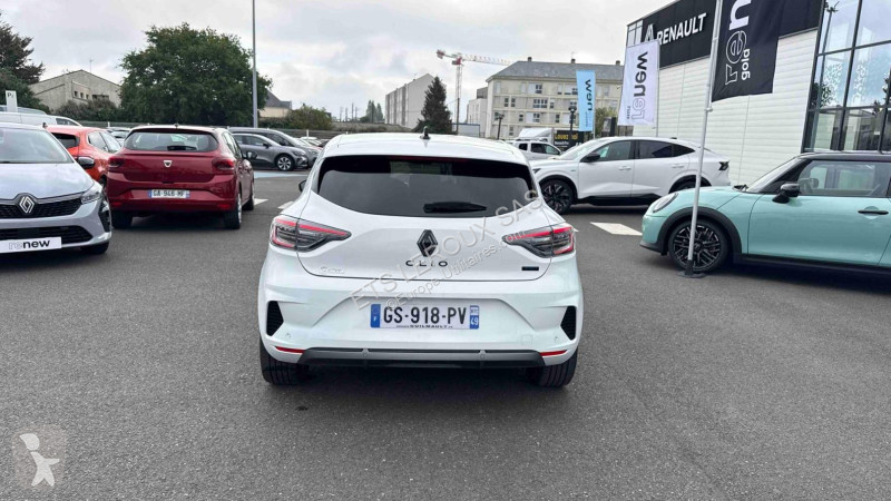 Véhicule utilitaire Renault CLIO V