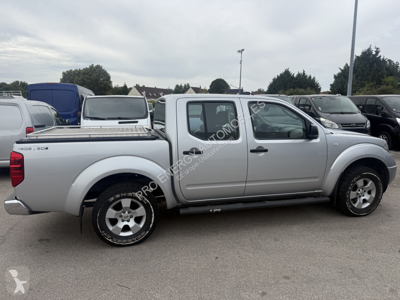 Véhicule utilitaire Nissan NAVARA 2.5 DCI 174CH...