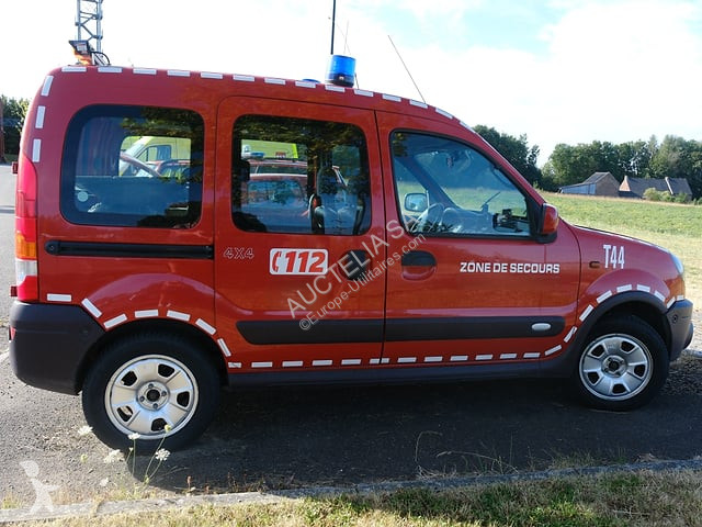 Véhicule utilitaire Renault 4X4