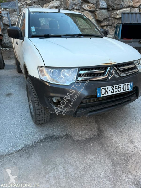 Véhicule utilitaire Mitsubishi
