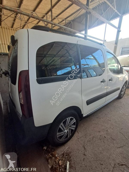 Véhicule utilitaire Citroën BERLINGO