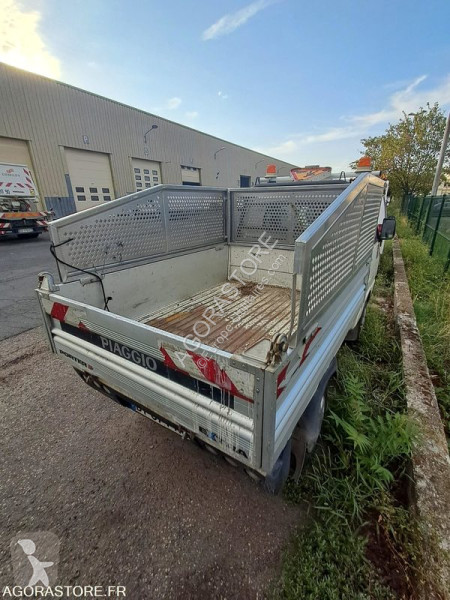 Véhicule utilitaire Piaggio PORTER