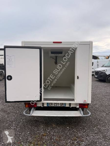 Véhicule utilitaire Peugeot