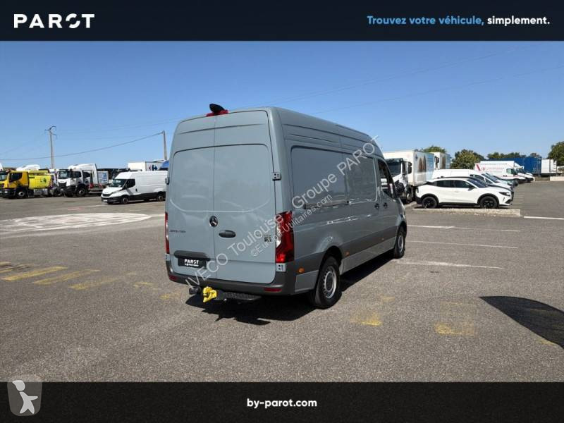 Véhicule utilitaire Mercedes